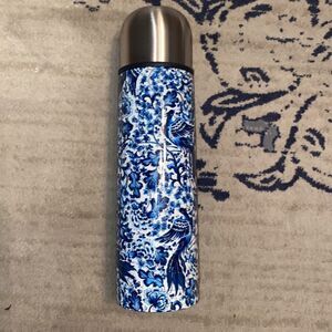 🌸HP🌸Stone Cold Fox “Willow” Thermos!